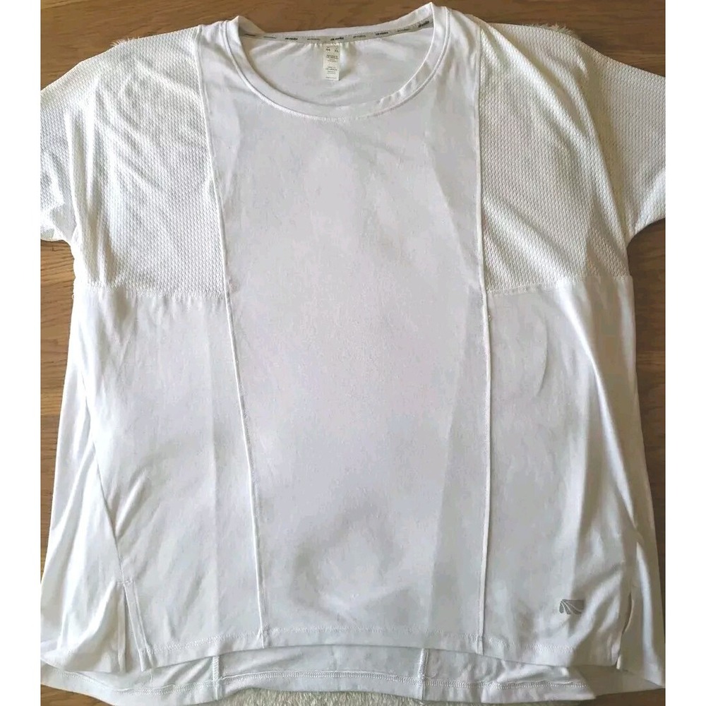 Marika Women Size XL Top Activewear Short Sleeve Color White Polyester Blend EUC